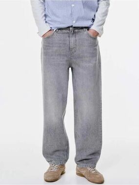 Pull & Bear Baggy Jeans